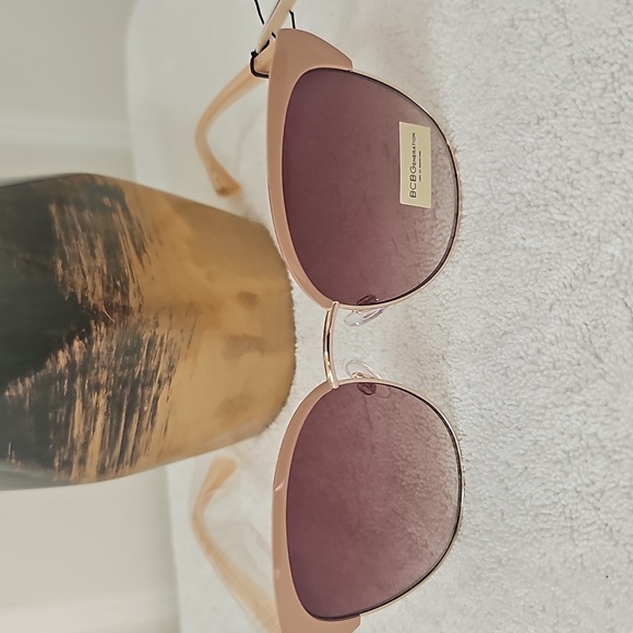 NWT BCBG Women's ALLURE 60mm Round Enamel Sunglasses Blush - Picture 7 of 10